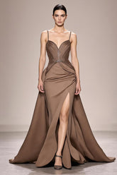 Kaffee Satin Gerafft A Linie Langes Abendkleid mit Schlitz